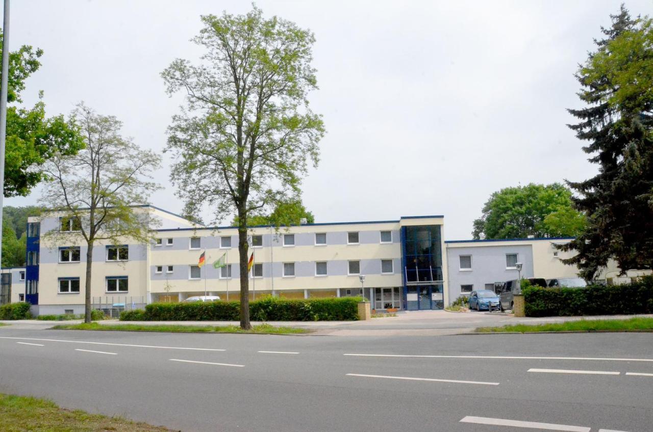 Hotel Am Klieversberg Wolfsburgo Exterior foto