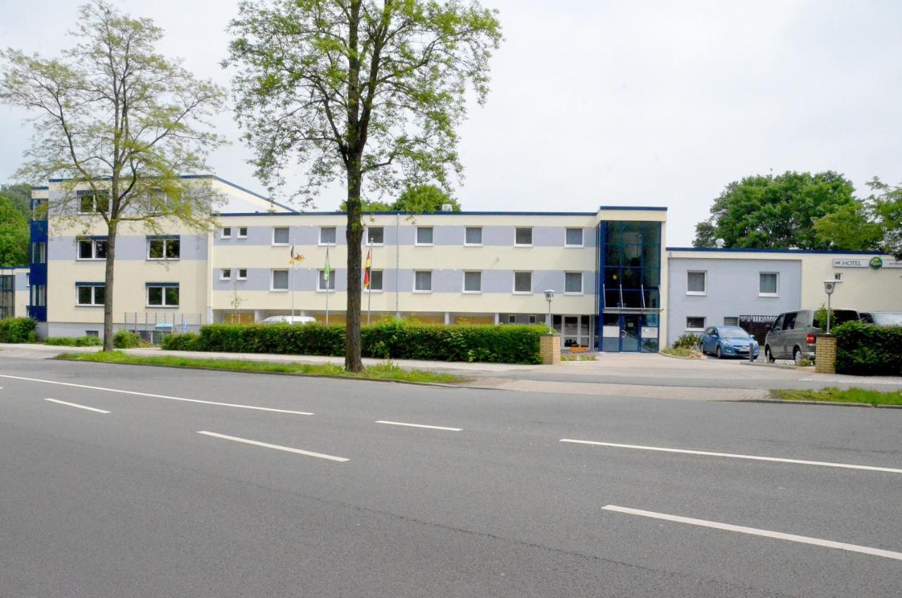Hotel Am Klieversberg Wolfsburgo Exterior foto